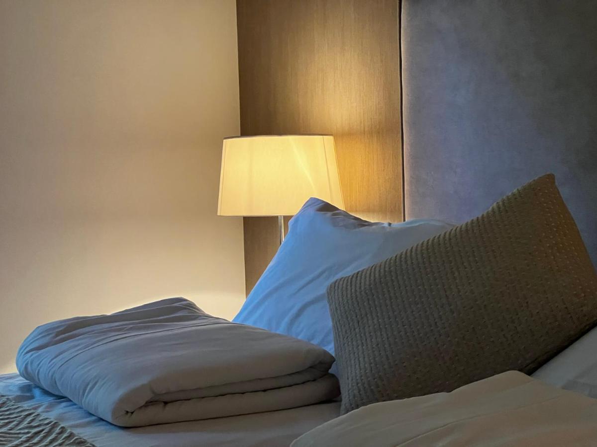 Appartamento Royal Banus Marbella Esterno foto