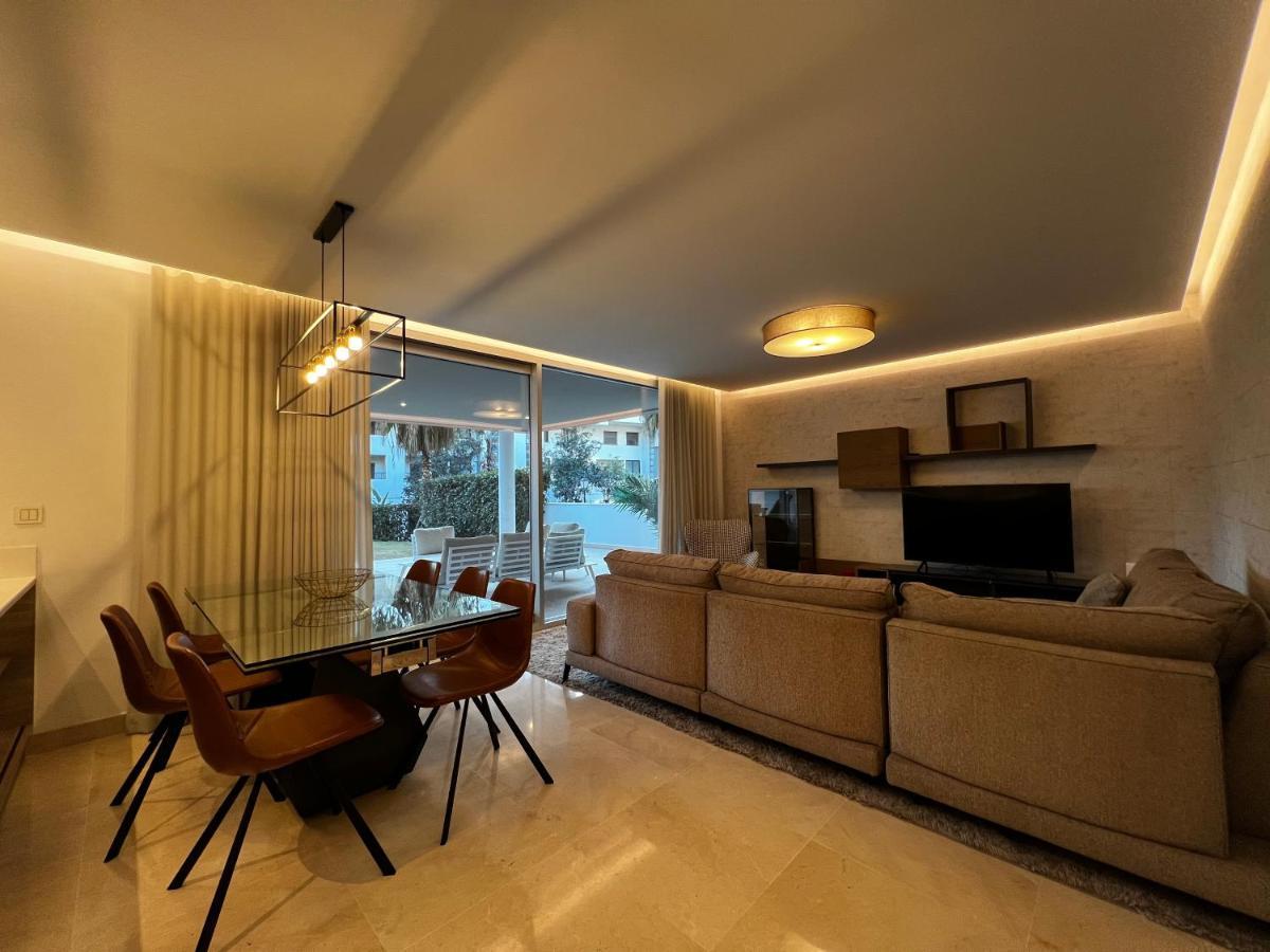 Appartamento Royal Banus Marbella Esterno foto
