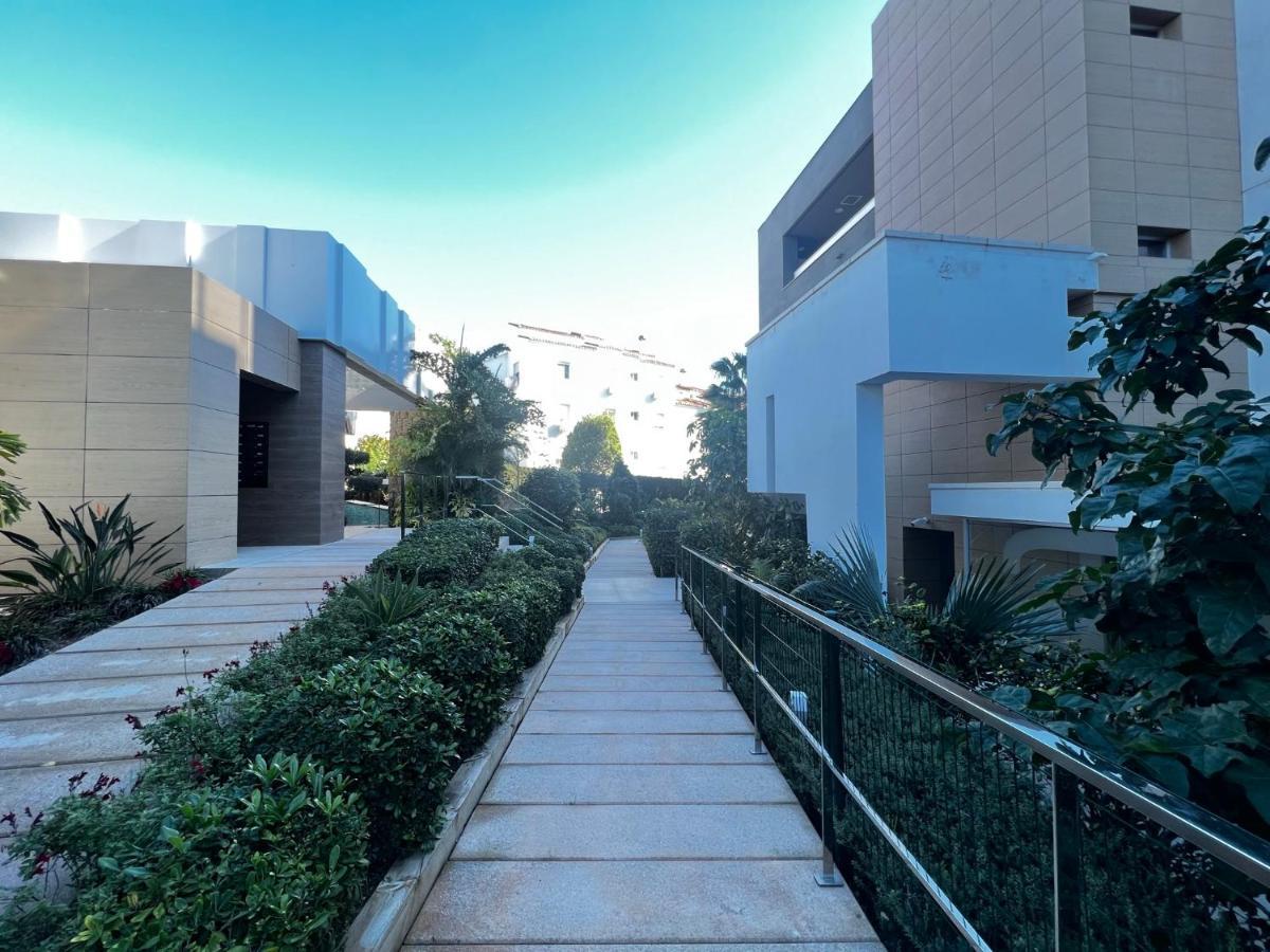 Appartamento Royal Banus Marbella Esterno foto